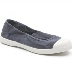 Old Apricot ballerinas Natural World